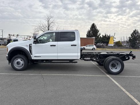 New 2026 Ford F550 4x4 Crew Cab image 6