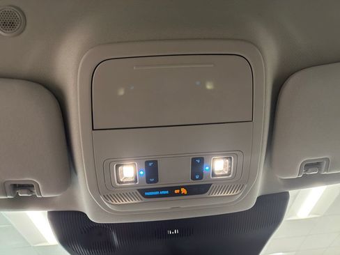New 2026 Ford Explorer Active RWD image 14