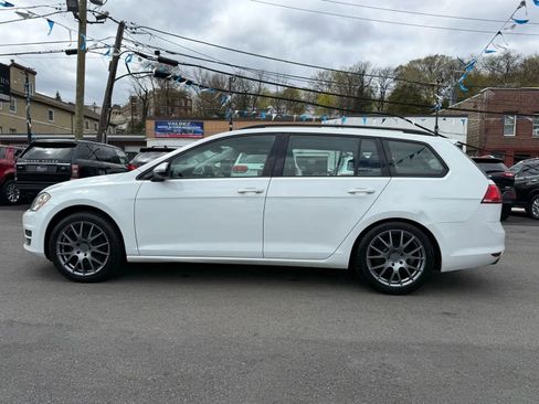 Used 2015 Volkswagen Golf S image 4