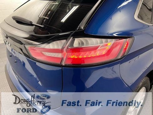 Used 2024 Ford Edge SEL AWD/4WD image 15