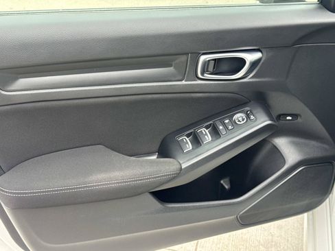 Certified 2025 Honda Civic Sport image 12