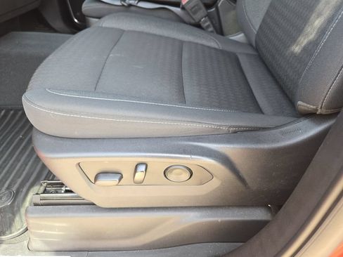 Used 2025 Chevrolet Silverado 1500 LT AWD/4WD image 26