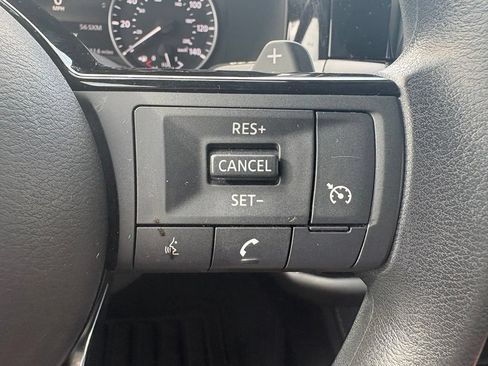 Used 2022 Nissan Pathfinder S AWD/4WD image 19