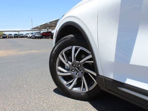 Used 2023 Lincoln Corsair FWD w/ Equipment Group 102A image 11
