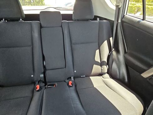 Used 2015 Toyota RAV4 LE AWD/4WD image 14