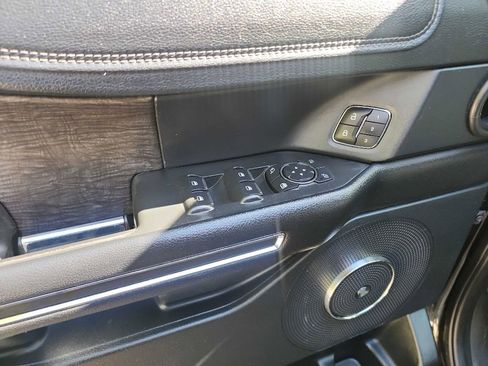 Used 2020 Ford Expedition Max Limited image 18