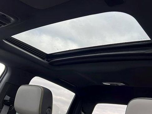 New 2026 Chevrolet Colorado ZR2 w/ Technology Package image 32