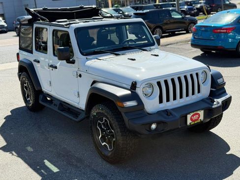 Used 2018 Jeep Wrangler Unlimited Sport S image 14