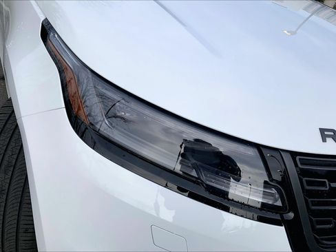 Certified 2026 Land Rover Range Rover Velar Dynamic SE AWD/4WD image 27