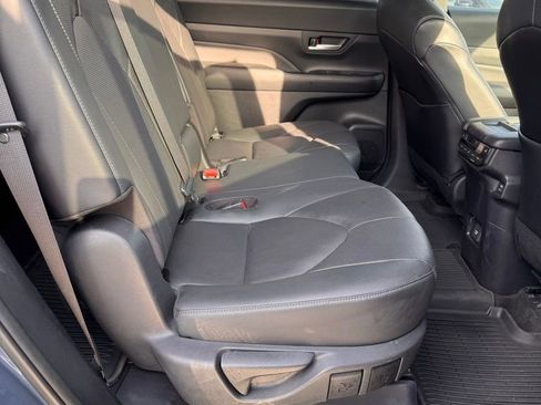 Used 2024 Toyota Grand Highlander Limited image 15
