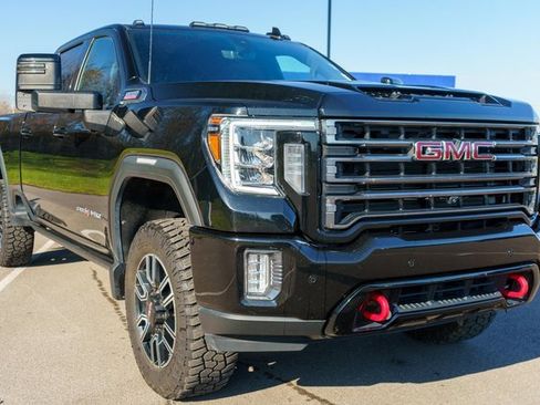 Used 2021 GMC Sierra 2500 AT4 w/ AT4 Premium Plus Package image 4