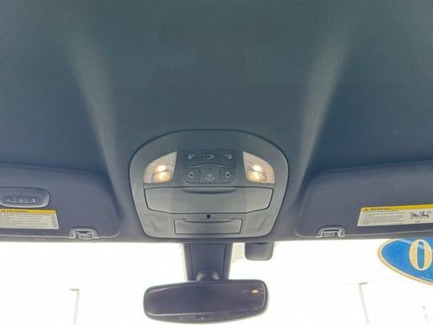 Used 2020 Chrysler Pacifica Touring-L image 20