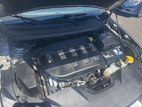Used 2019 Jeep Cherokee Limited AWD/4WD image 23