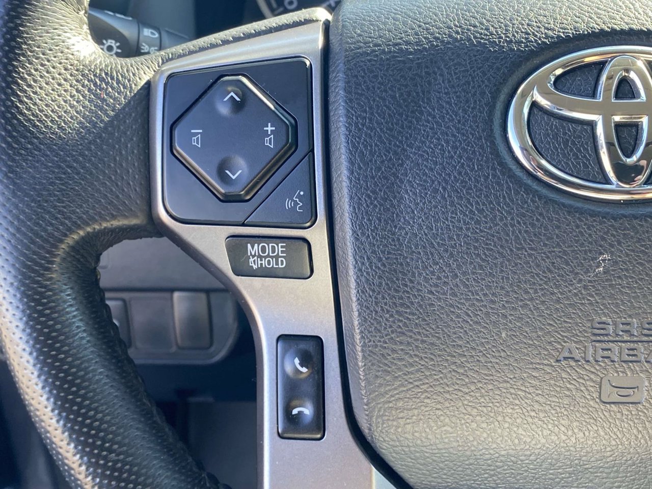 Used 2023 Toyota Tacoma SR5 RWD image 30