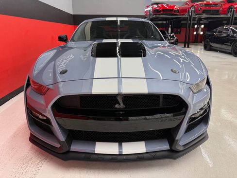 Used 2022 Ford Mustang Shelby GT500 w/ Technology Package RWD image 32