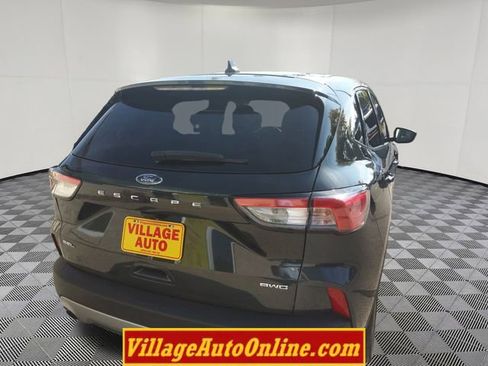 Used 2022 Ford Escape SEL image 13