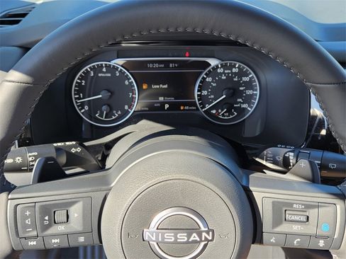 New 2025 Nissan Pathfinder SV w/ SV Premium Package image 26