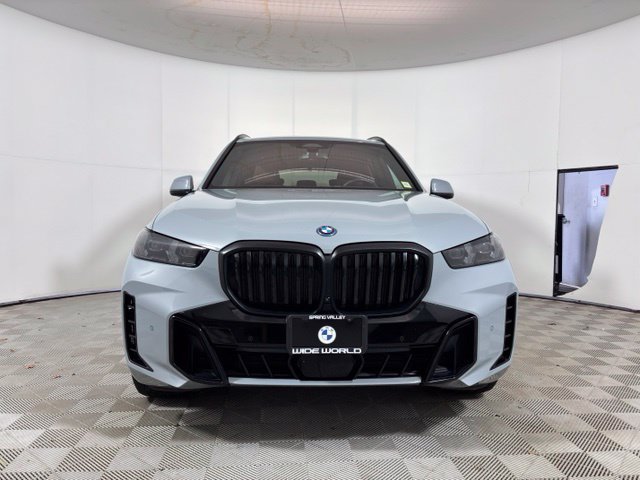 Used 2024 BMW X5 xDrive50e w/ Executive Package AWD/4WD image 2