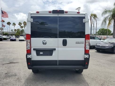 Used 2025 RAM ProMaster 2500 w/ U-Haul Equipment Group FWD image 6