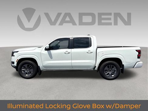 Used 2025 Nissan Frontier SV w/ SV Convenience Package RWD image 25