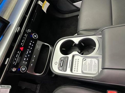 New 2026 Hyundai Ioniq 9 Limited image 34
