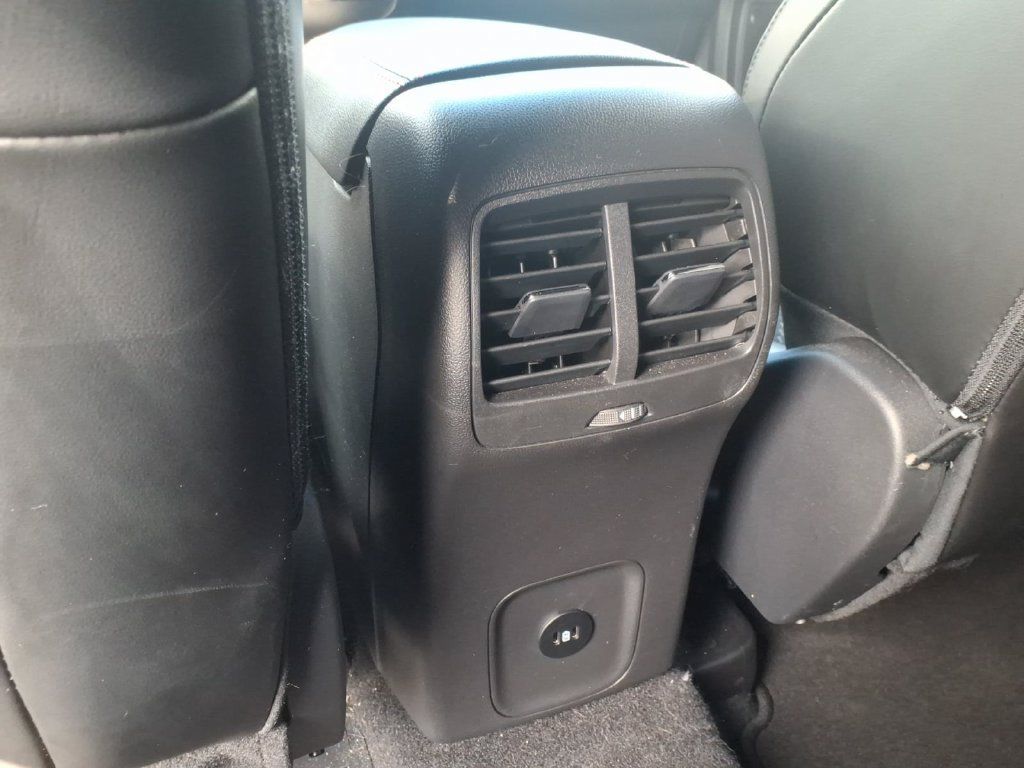 Used 2024 Ford Escape ST-Line w/ Tech Pack #1 AWD/4WD image 12