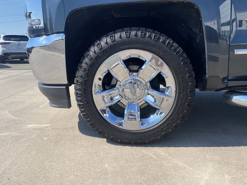 Used 2018 Chevrolet Silverado 1500 LTZ w/ Texas Edition image 9