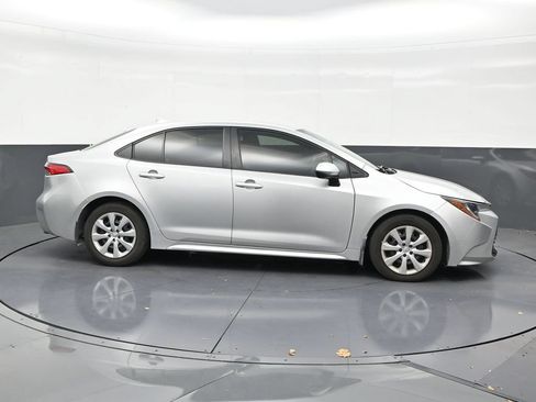 Used 2024 Toyota Corolla LE FWD image 6