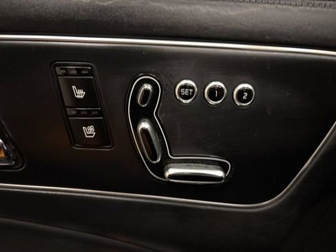 Used 2015 Kia K900 Premium w/ Interior Highline Package image 11