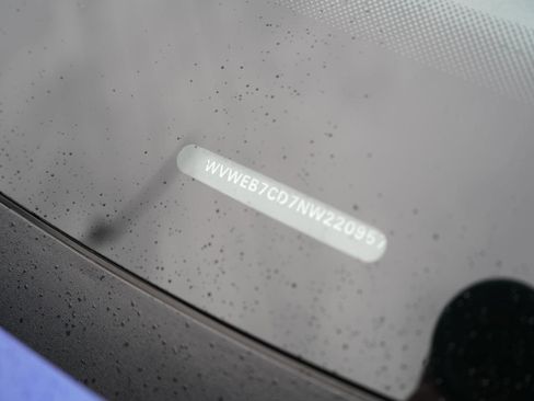 Used 2022 Volkswagen Golf R image 20