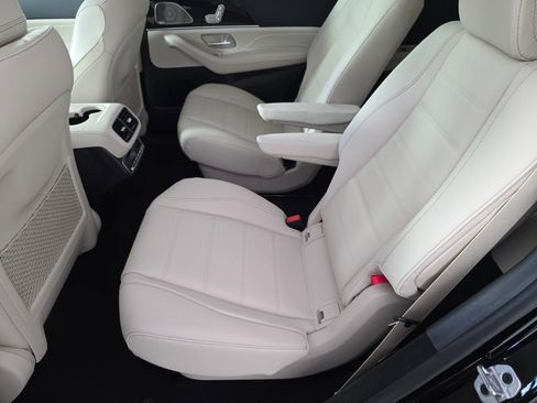 New 2026 Mercedes-Benz GLS 450 4MATIC image 11