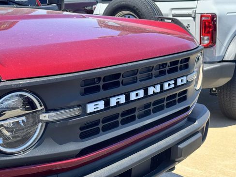 New 2026 Ford Bronco 4-Door AWD/4WD image 6