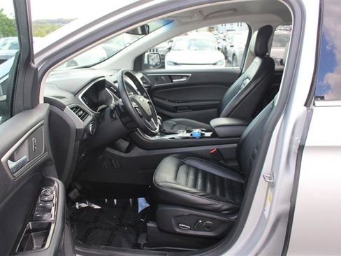 Used 2016 Ford Edge SEL w/ Equipment Group 201A FWD image 10