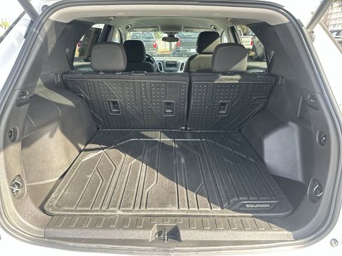 Used 2021 Chevrolet Equinox LT AWD/4WD image 32