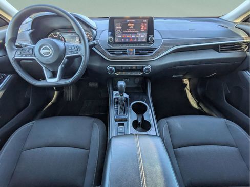 Used 2023 Nissan Altima 2.5 SV AWD/4WD image 13