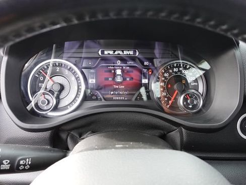 Used 2021 RAM 1500 Big Horn image 18