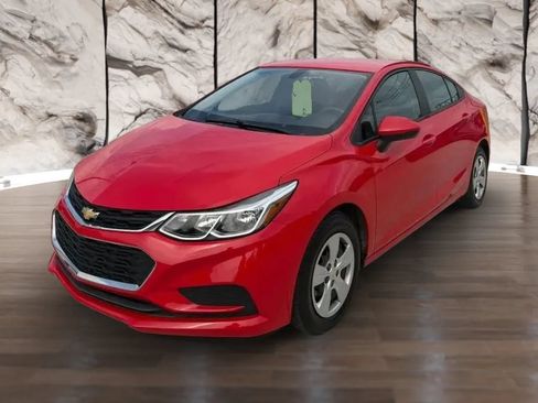 Used 2016 Chevrolet Cruze LS FWD image 3