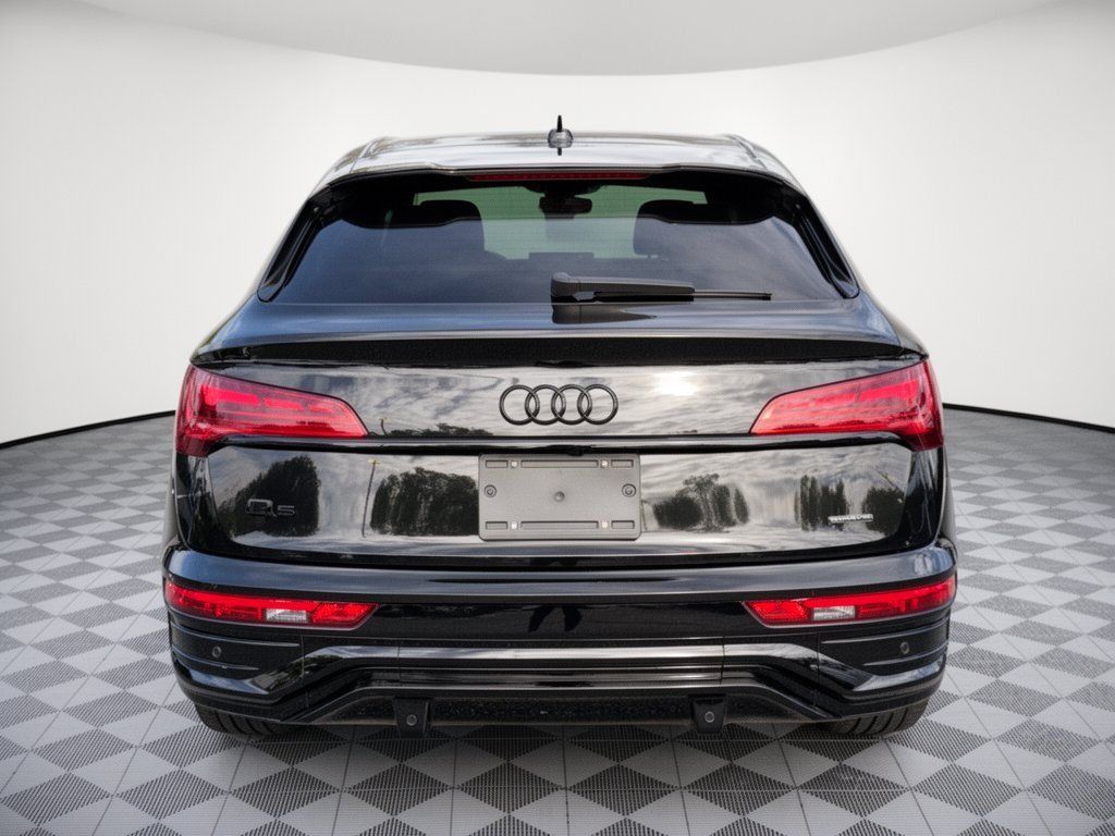 Used 2024 Audi Q5 2.0T Premium Plus w/ Premium Plus Package AWD/4WD image 11