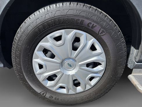 Used 2022 Ford Transit 350 XLT RWD image 9
