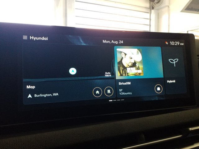 Certified 2025 Hyundai Tucson Limited AWD/4WD image 6