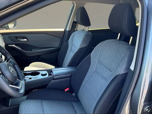 Used 2023 Nissan Rogue SV AWD/4WD image 18