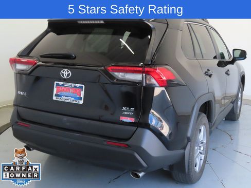 Used 2023 Toyota RAV4 XLE image 4