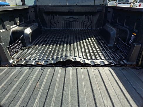 Used 2025 Chevrolet Silverado 1500 Custom AWD/4WD image 28