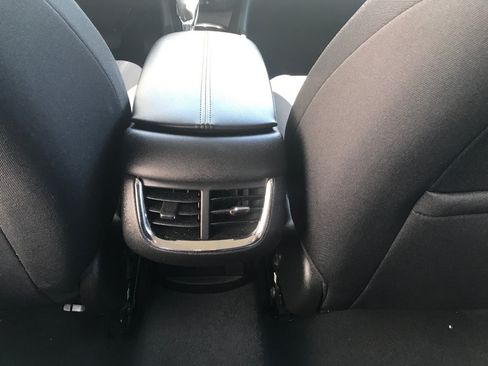 Used 2024 Chevrolet Malibu LT FWD image 15