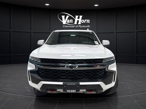 Used 2022 Chevrolet Suburban Z71 w/ Z71 Off-Road Package image 2