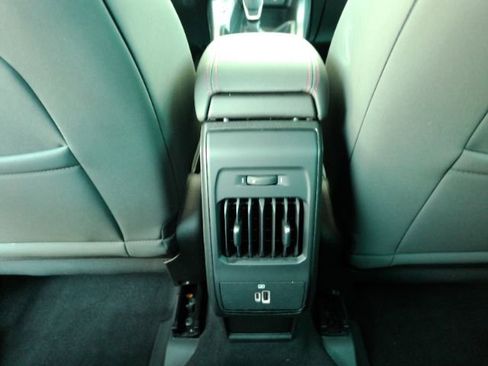 Used 2024 Dodge Hornet R/T image 27