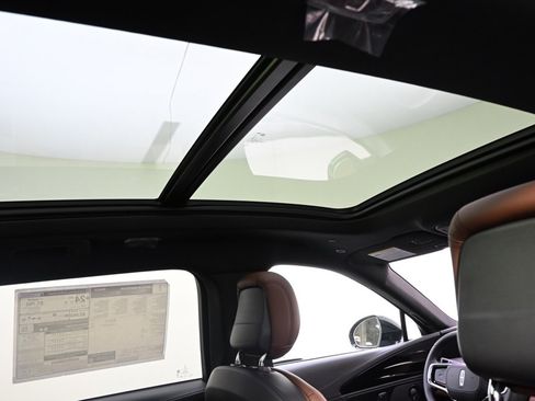 New 2026 Lincoln Nautilus Reserve image 17