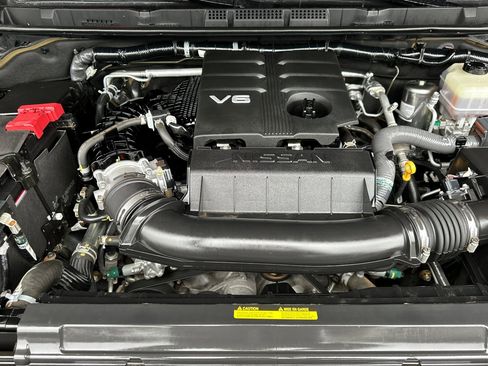 Used 2023 Nissan Frontier SV w/ Midnight Edition Package image 23