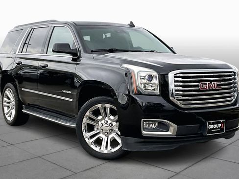 Used 2017 GMC Yukon SLT w/ Premium Edition image 2