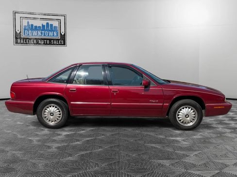 Used 1995 Buick Regal Custom FWD image 5